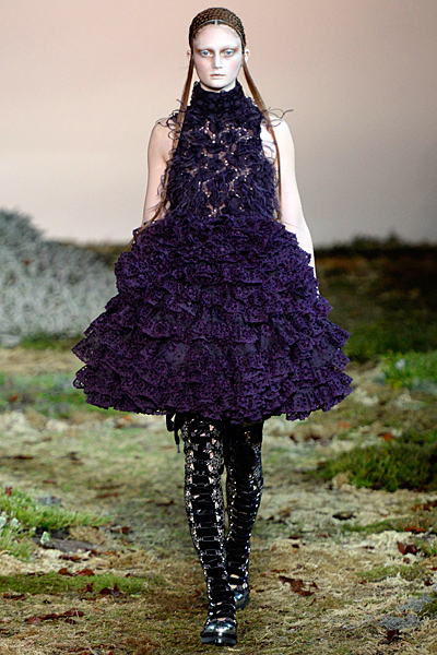 Alexander McQueen - Women's Ready-to-Wear - 2014 Fall-Winter