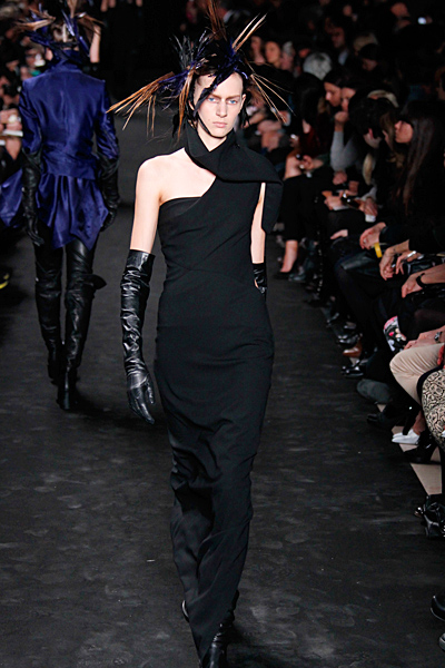 Ann Demeulemeester - Women's Ready-to-Wear - 2012 Fall-Winter