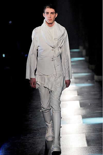 Ann Demeulemeester - Men's Ready-to-Wear - 2011 Spring-Summer