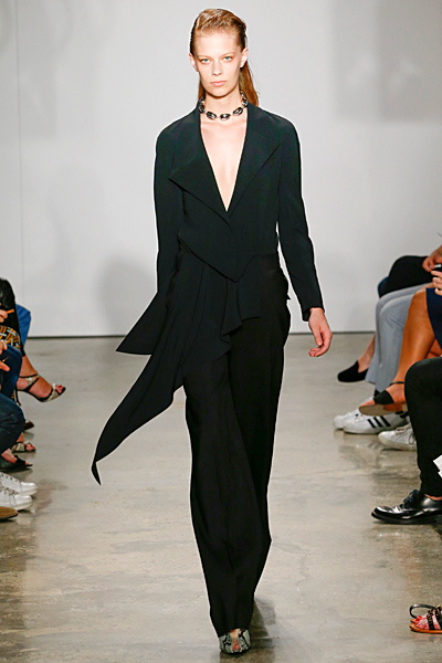 Balenciaga - Women's Ready-to-Wear - 2015 Pre-Spring