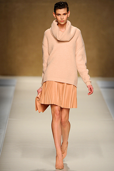 Blumarine - Ready-to-Wear - 2013 Fall-Winter