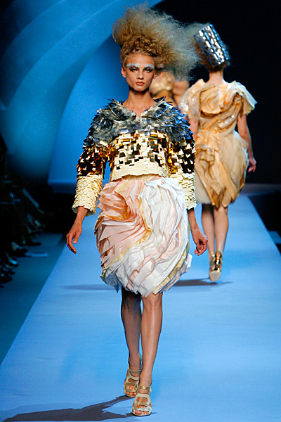 Dior - Haute Couture - 2011 Fall-Winter
