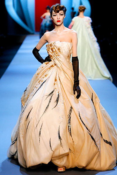 Dior - Haute Couture - 2011 Spring-Summer