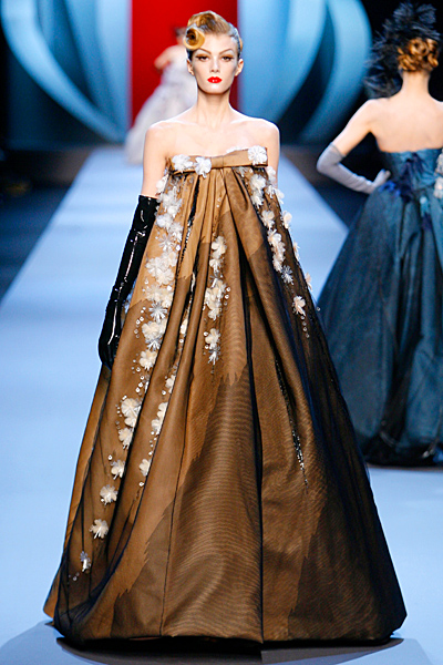 Dior - Haute Couture - 2011 Spring-Summer