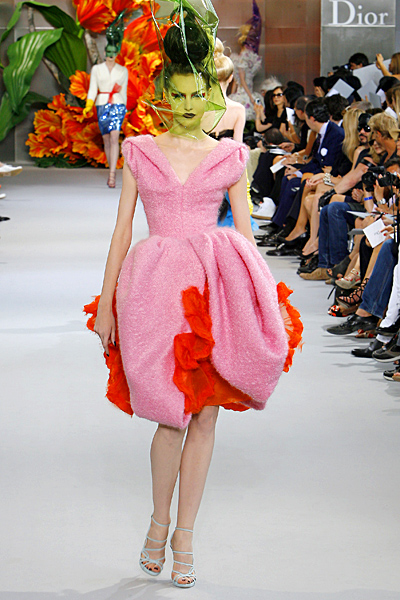 Dior - Haute Couture - 2010 Fall-Winter