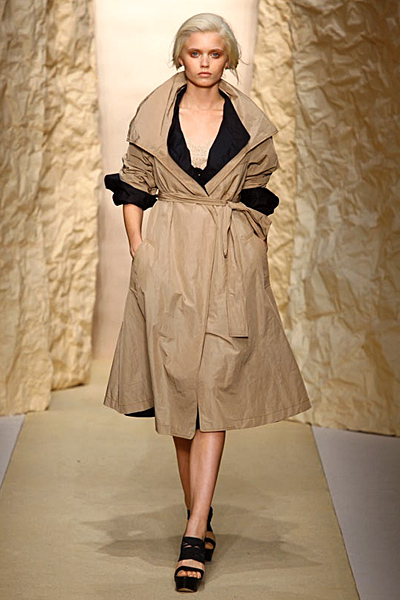 Donna Karan - ModernIcons - 2011 Spring-Summer