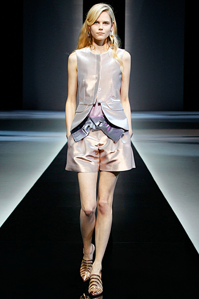 Emporio Armani - Women's Ready-to-Wear - 2013 Spring-Summer