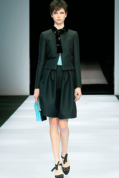 Emporio Armani - Women's Ready-to-Wear - 2014 Fall-Winter