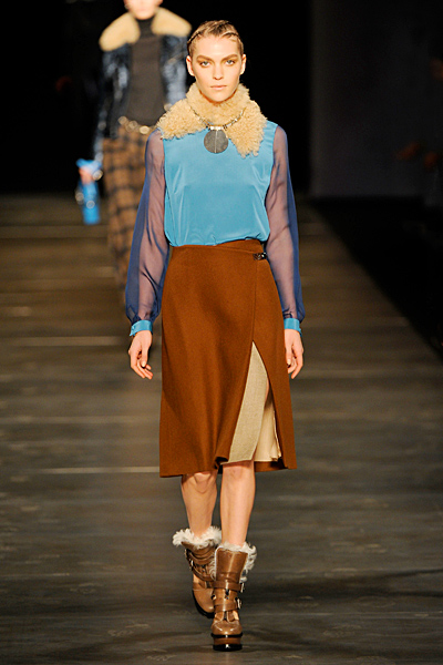 Etro - Women's Ready-to-Wear - 2011 Fall-Winter