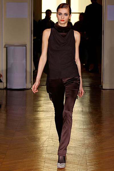 Gaspard Yurkievich - Women and Men's Ready-to-Wear - 2011 Fall-Winter