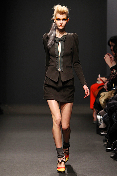 Gaspard Yurkievich - Women's Ready-to-Wear - 2010 Fall-Winter