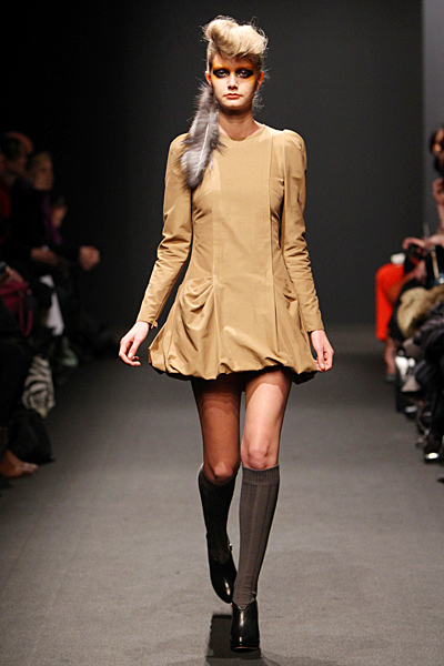 Gaspard Yurkievich - Women's Ready-to-Wear - 2010 Fall-Winter