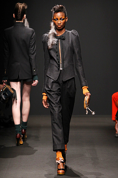 Gaspard Yurkievich - Women's Ready-to-Wear - 2010 Fall-Winter