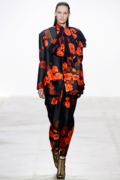 Giambattista Valli - Ready-to-Wear - 2013 Fall-Winter