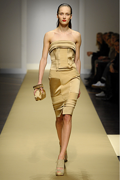 Gianfranco Ferre - Women's Ready-to-Wear - 2010 Fall-Winter