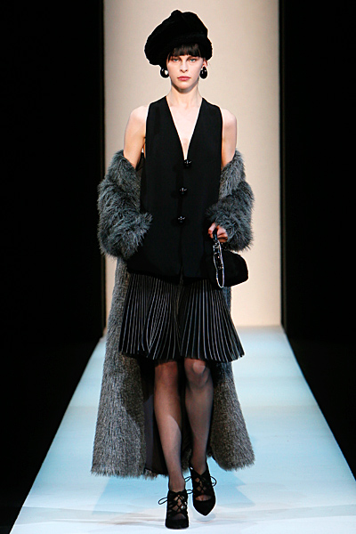 Giorgio Armani - Women's Ready-to-Wear - 2013 Fall-Winter