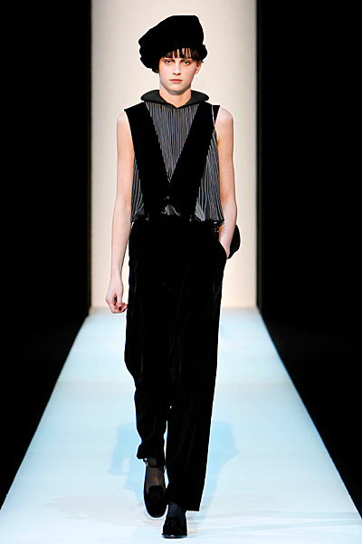 Giorgio Armani - Women's Ready-to-Wear - 2013 Fall-Winter