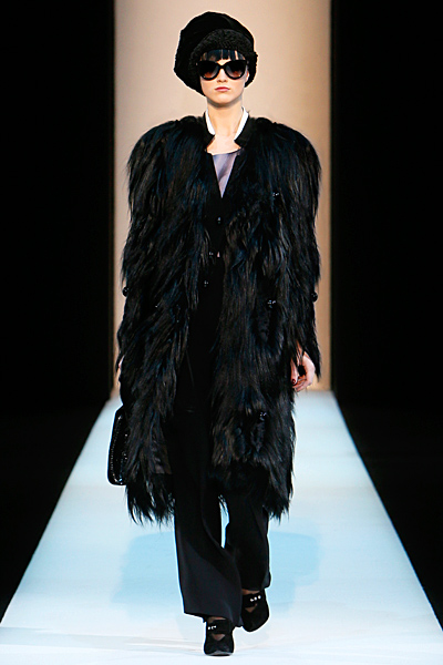 Giorgio Armani - Women's Ready-to-Wear - 2013 Fall-Winter