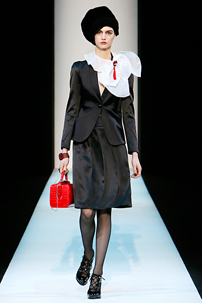 Giorgio Armani - Women's Ready-to-Wear - 2013 Fall-Winter