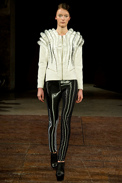 Iris Van Herpen - Haute Couture - 2012 Spring-Summer