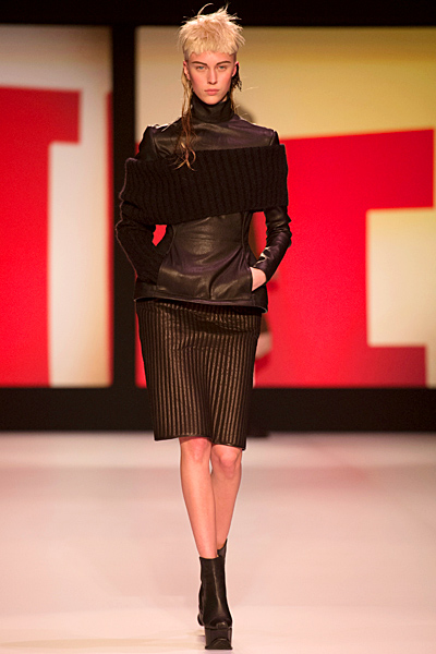 Jean Paul Gaultier - Women's Ready-to-Wear - 2013 Fall-Winter