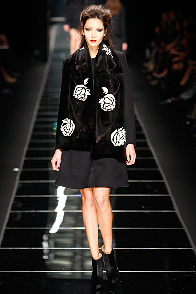 John Richmond - Women's Ready-to-Wear - 2011 Fall-Winter