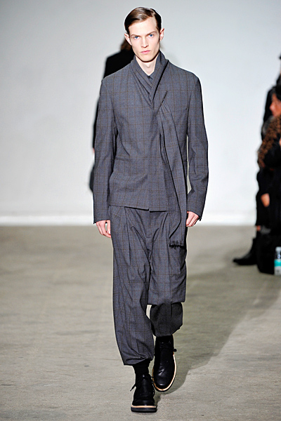 Kris Van Assche - Ready-to-Wear - 2011 Fall-Winter