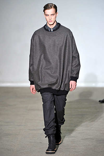 Kris Van Assche - Ready-to-Wear - 2011 Fall-Winter