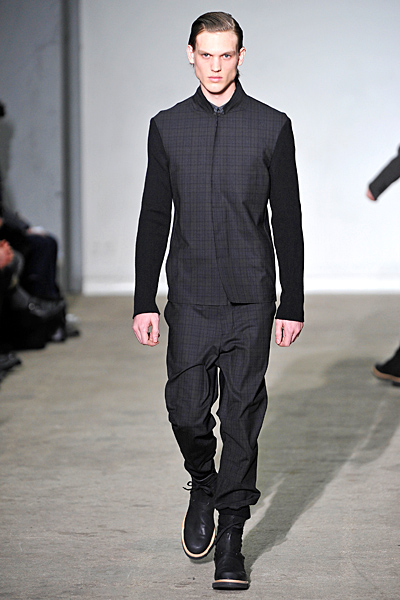 Kris Van Assche - Ready-to-Wear - 2011 Fall-Winter