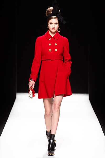 Moschino - Women's Ready-to-Wear - 2012 Fall-Winter