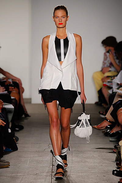 Ohne Titel - Ready-to-Wear - 2011 Spring-Summer