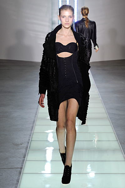 Preen - Ready-to-Wear - 2010 Fall-Winter