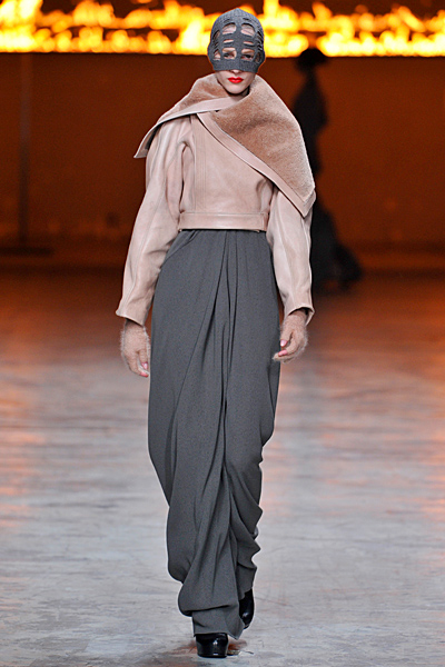 Rick Owens - Women's Ready-to-Wear - 2012 Fall-Winter