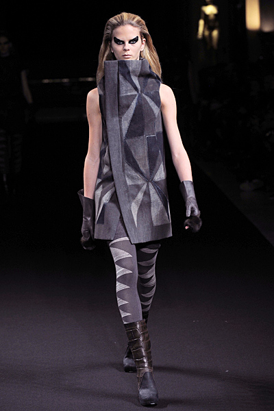 Rick Owens - Women's Ready-to-Wear - 2010 Fall-Winter