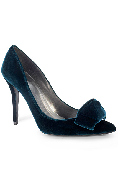 Stuart Weitzman - Shoes - 2011 Fall-Winter