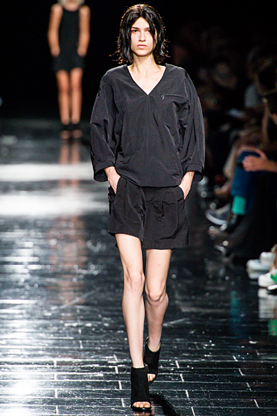 Theyskens' Theory - Ready-to-Wear - 2013 Spring-Summer