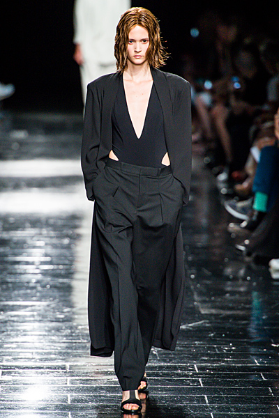 Theyskens' Theory - Ready-to-Wear - 2013 Spring-Summer