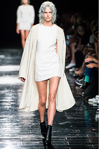 Theyskens' Theory - Ready-to-Wear - 2013 Spring-Summer