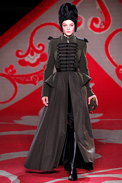 Ulyana Sergeenko - Couture - 2012 Fall-Winter