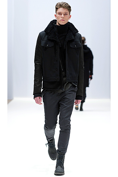 V Ave S.R. - Ready-to-Wear - 2012 Fall-Winter