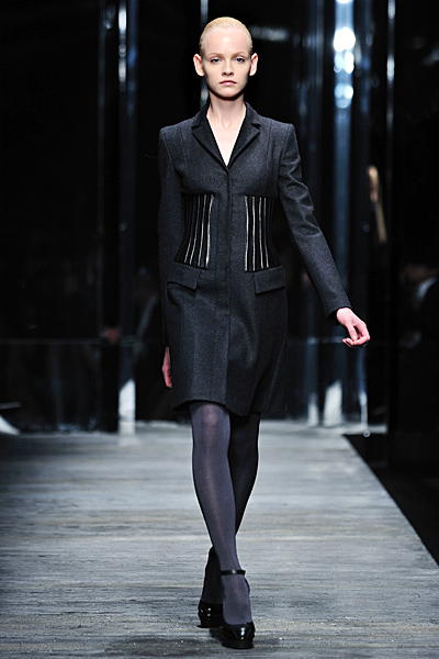 Versus - Ready-to-Wear - 2011 Fall-Winter