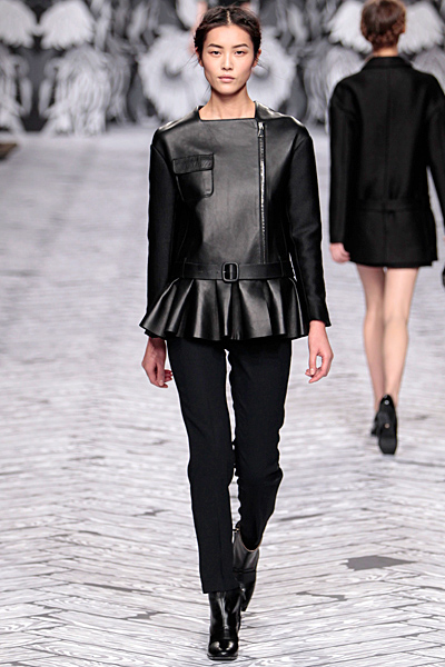 Viktor&Rolf - Women's Ready-to-Wear - 2013 Fall-Winter