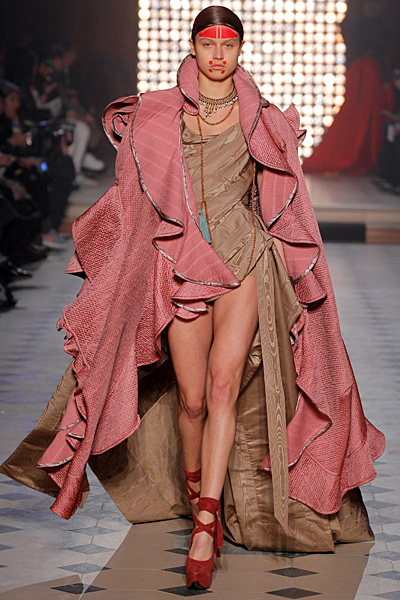 Vivienne Westwood - Ready-to-Wear - 2014 Fall-Winter