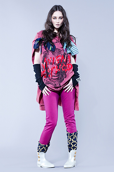 Vivienne Westwood - Anglomania Ready-to-Wear - 2010 Fall-Winter