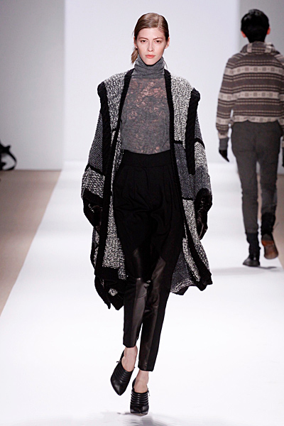 Yigal Azrouel - Women's Ready-to-Wear - 2010 Fall-Winter